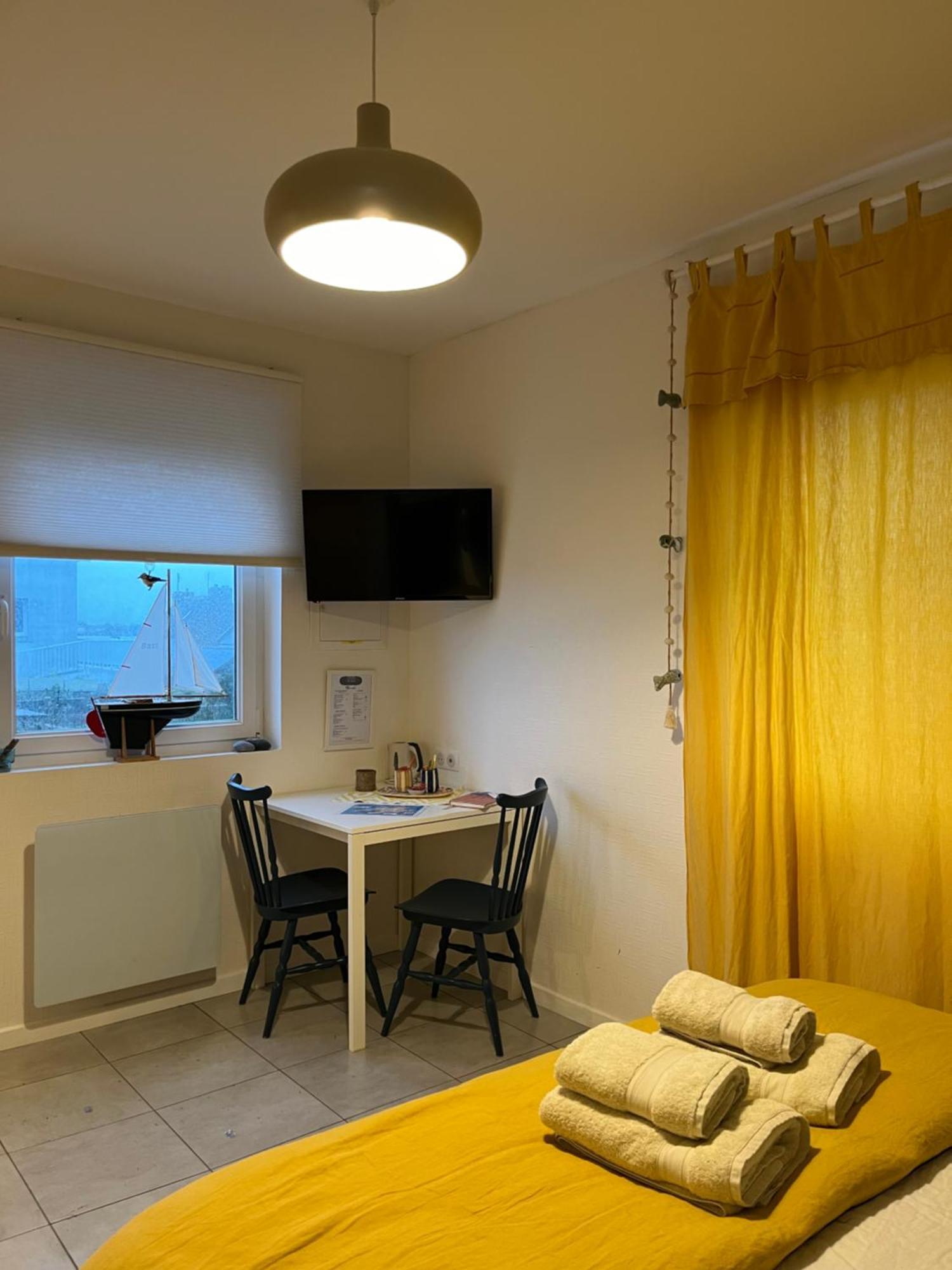 مبيت وإفطار Ushant L'Atelier De Mezareun المظهر الخارجي الصورة